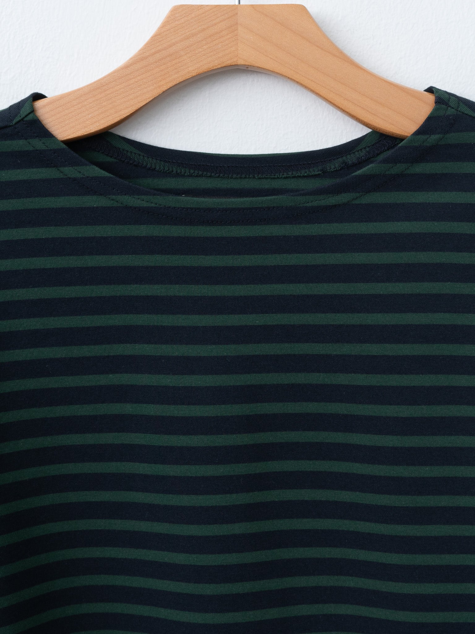 COAST Tee - Navy/Green