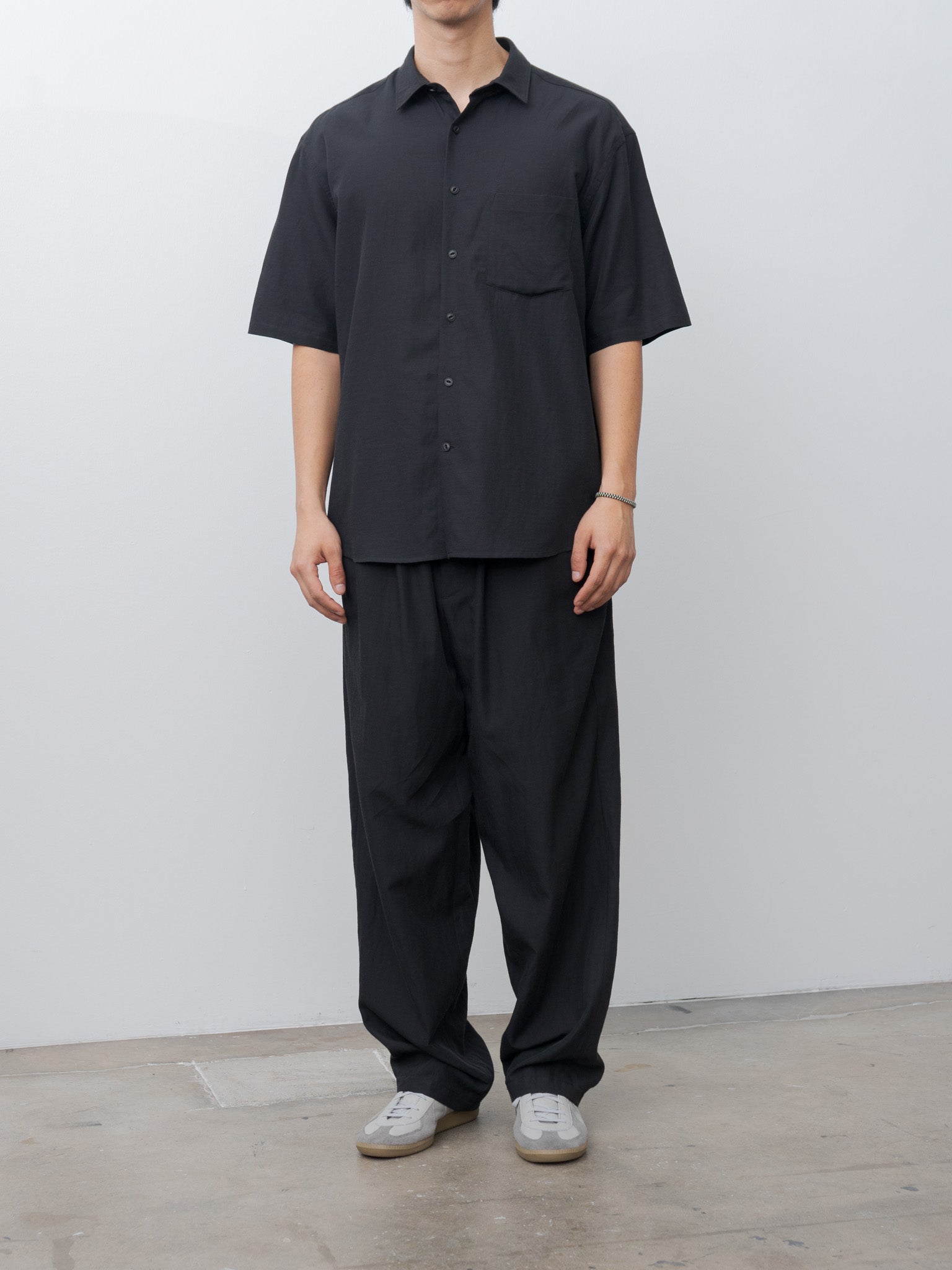 Fit S/S Shirt - Black