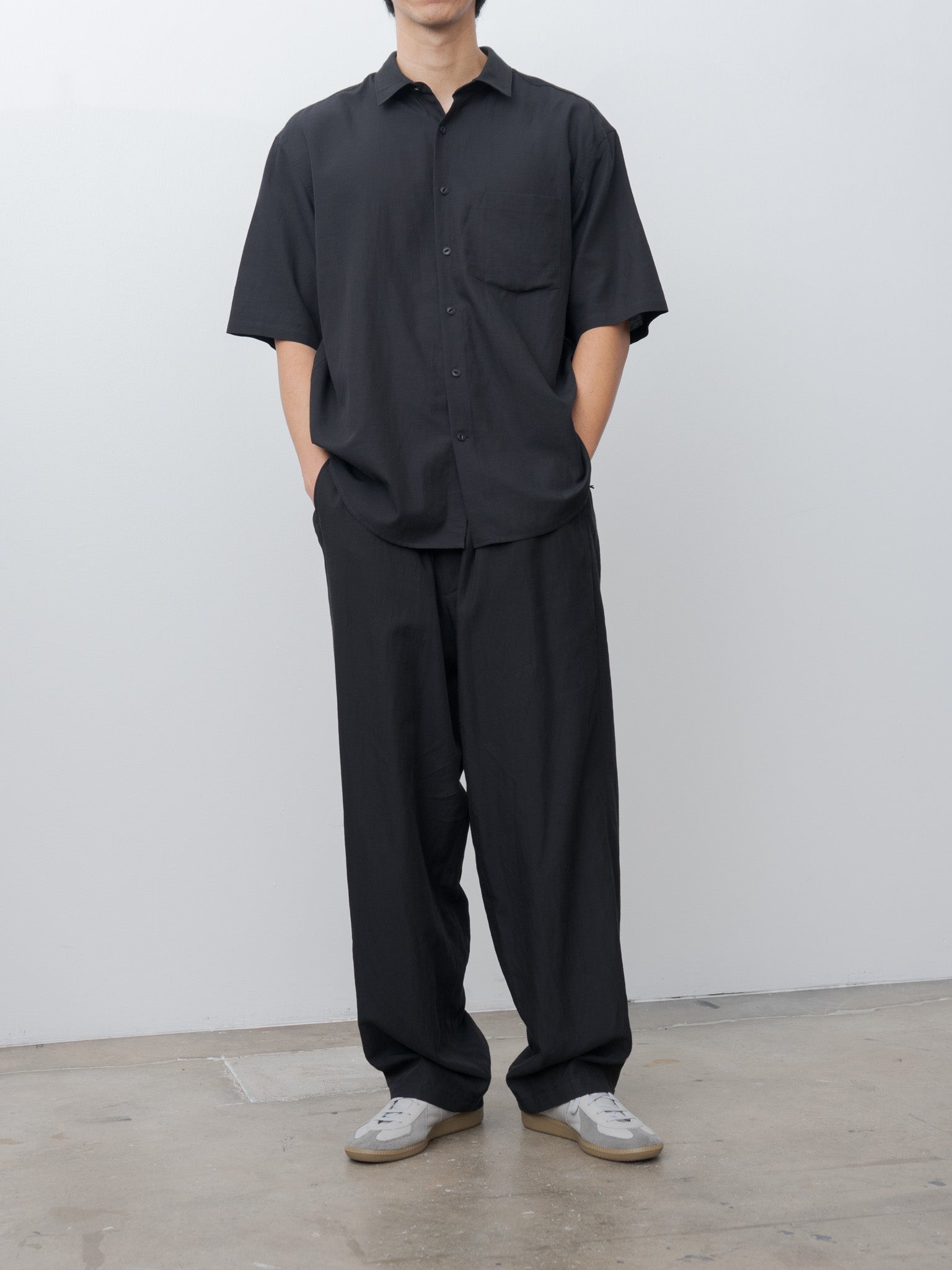 Fit S/S Shirt - Black