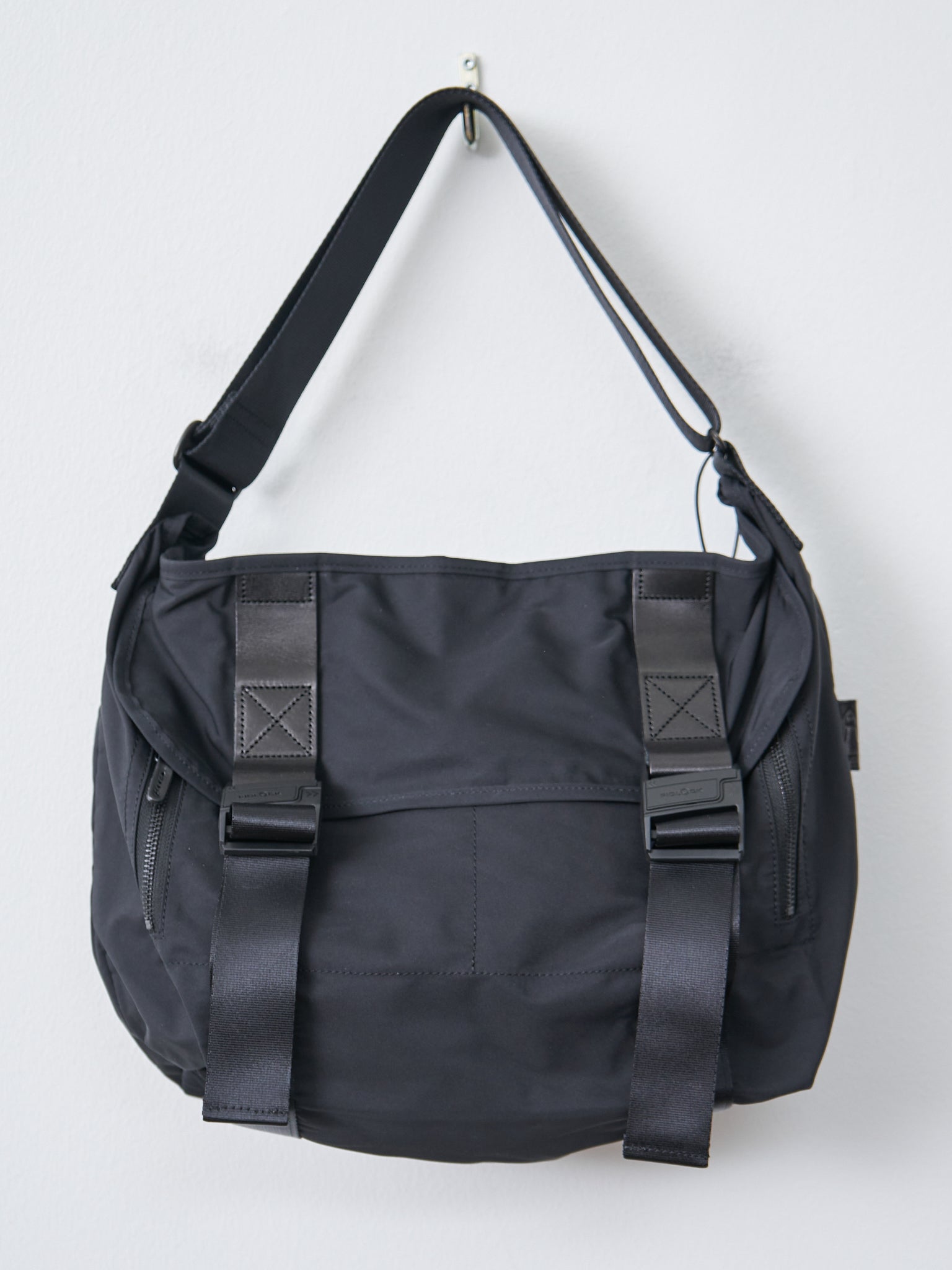 Namu Shop - Amiacalva Gabardine Messenger Bag - Black