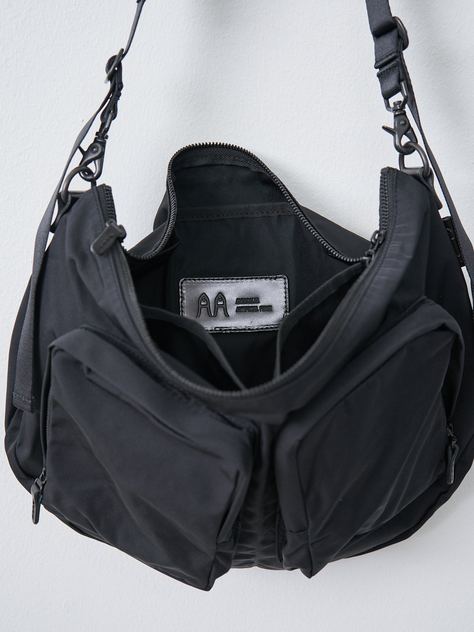 Namu Shop - Amiacalva Gabardine Bodybag - Black