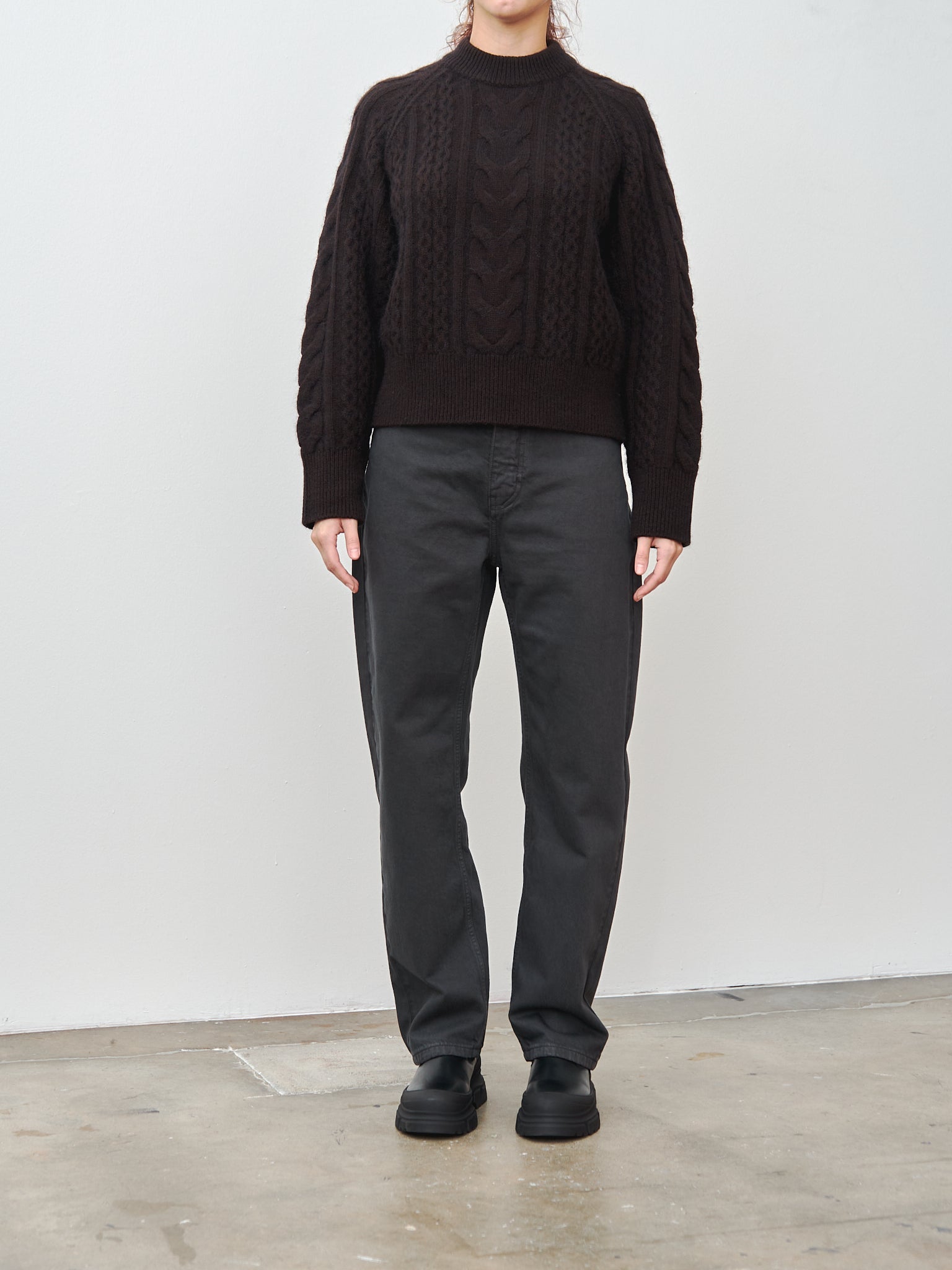 Molve Cable Knit- Espresso