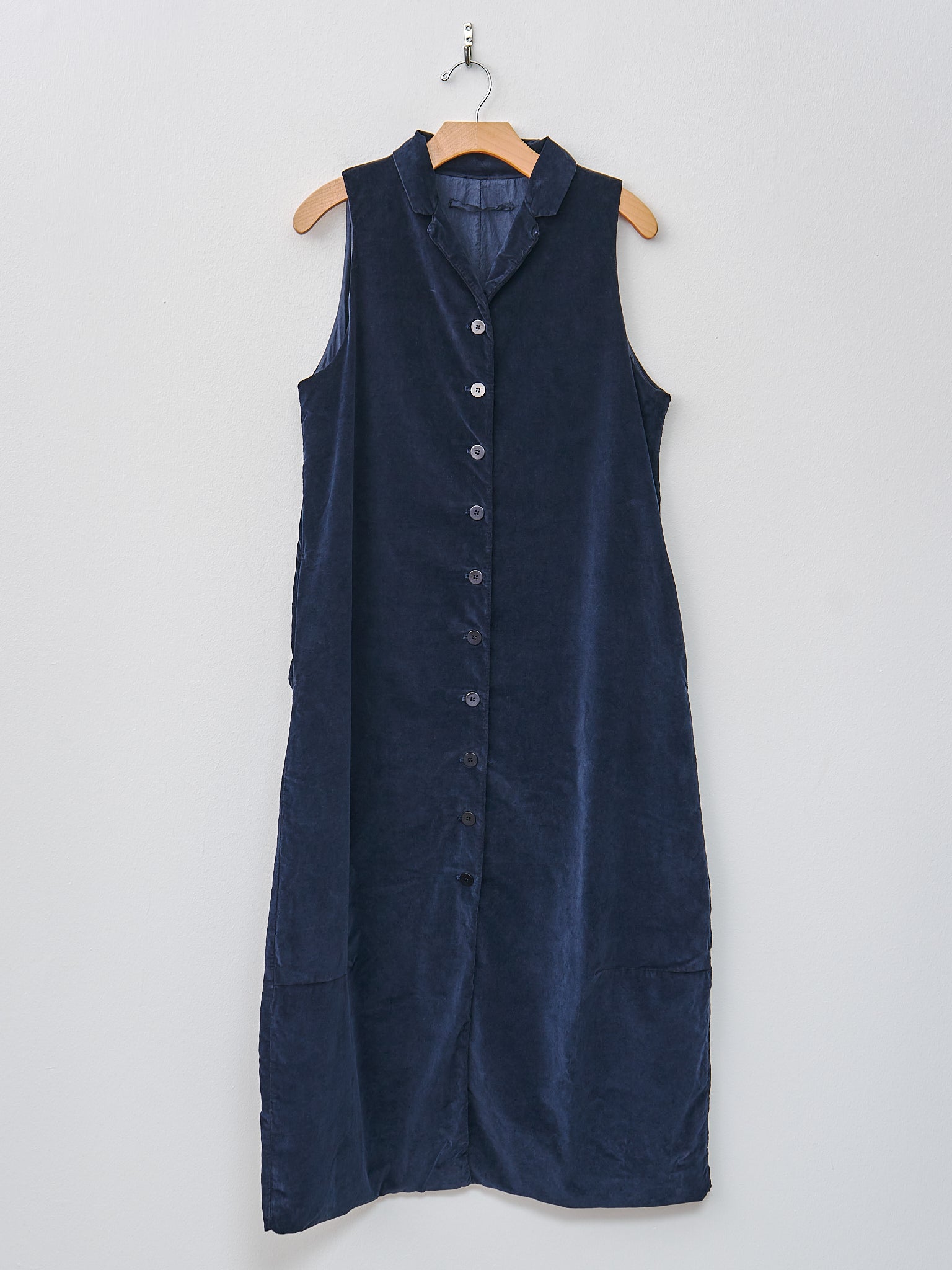 Namu Shop - Album di Famiglia Velvet Long Sleeveless Dress - Ink