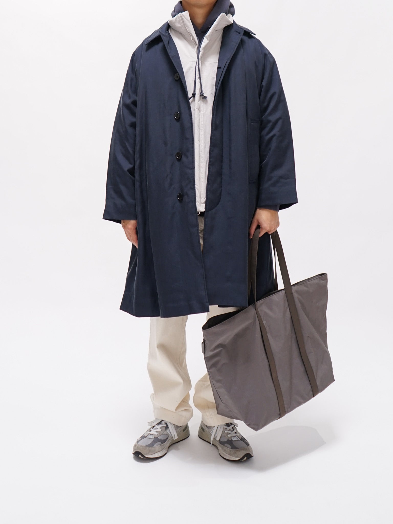 Namu Shop - Kaptain Sunshine Washed Silk Gabardine Padding Walker Coat - Navy