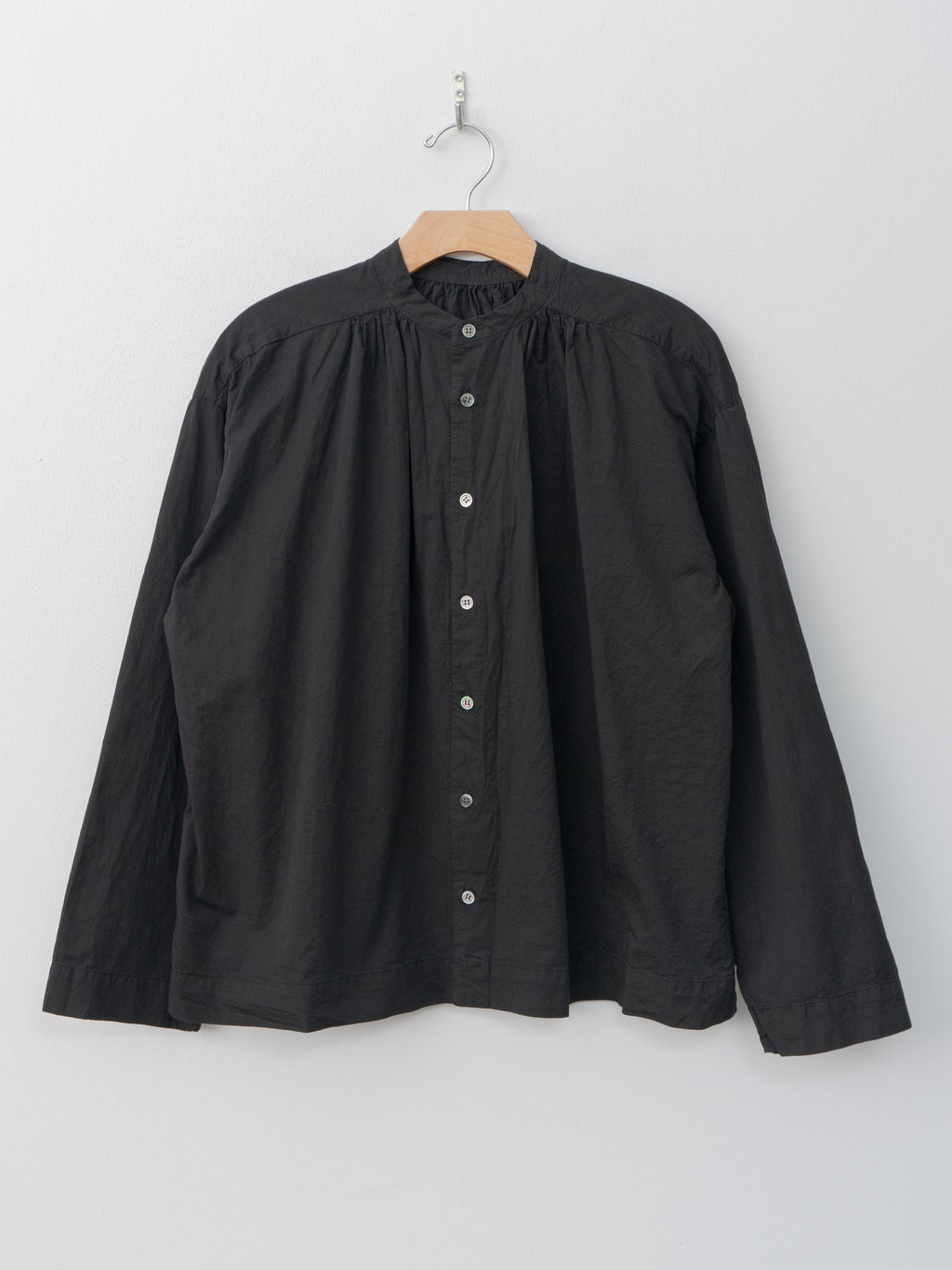 Shrink Gathered Shirt - Black