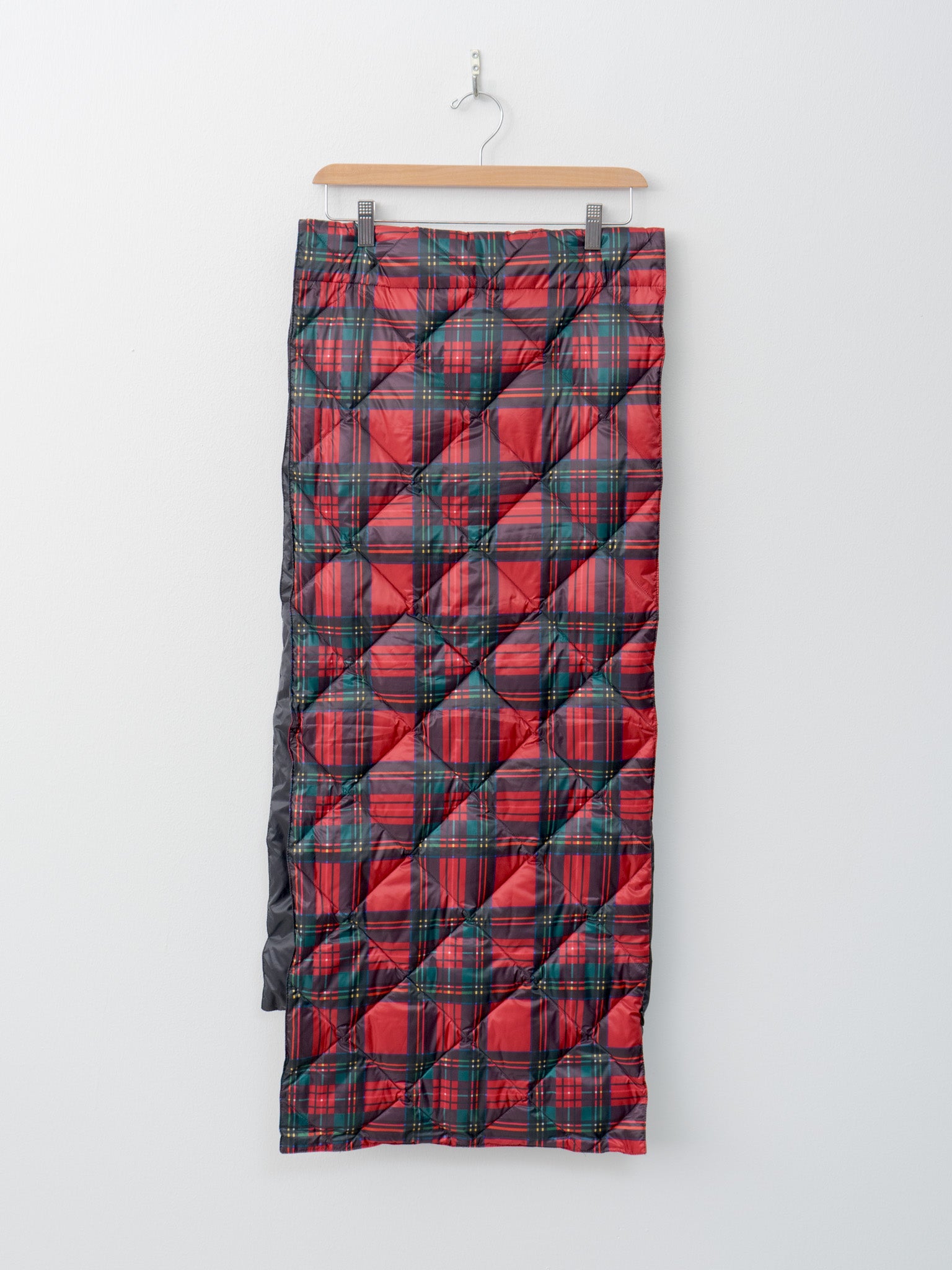 Ichi Antiquites x Taion Down Shawl - Red Tartan