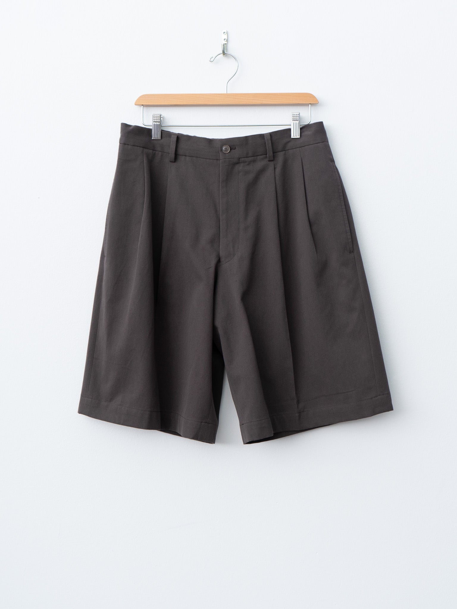 Double Pleated Shorts - Brown