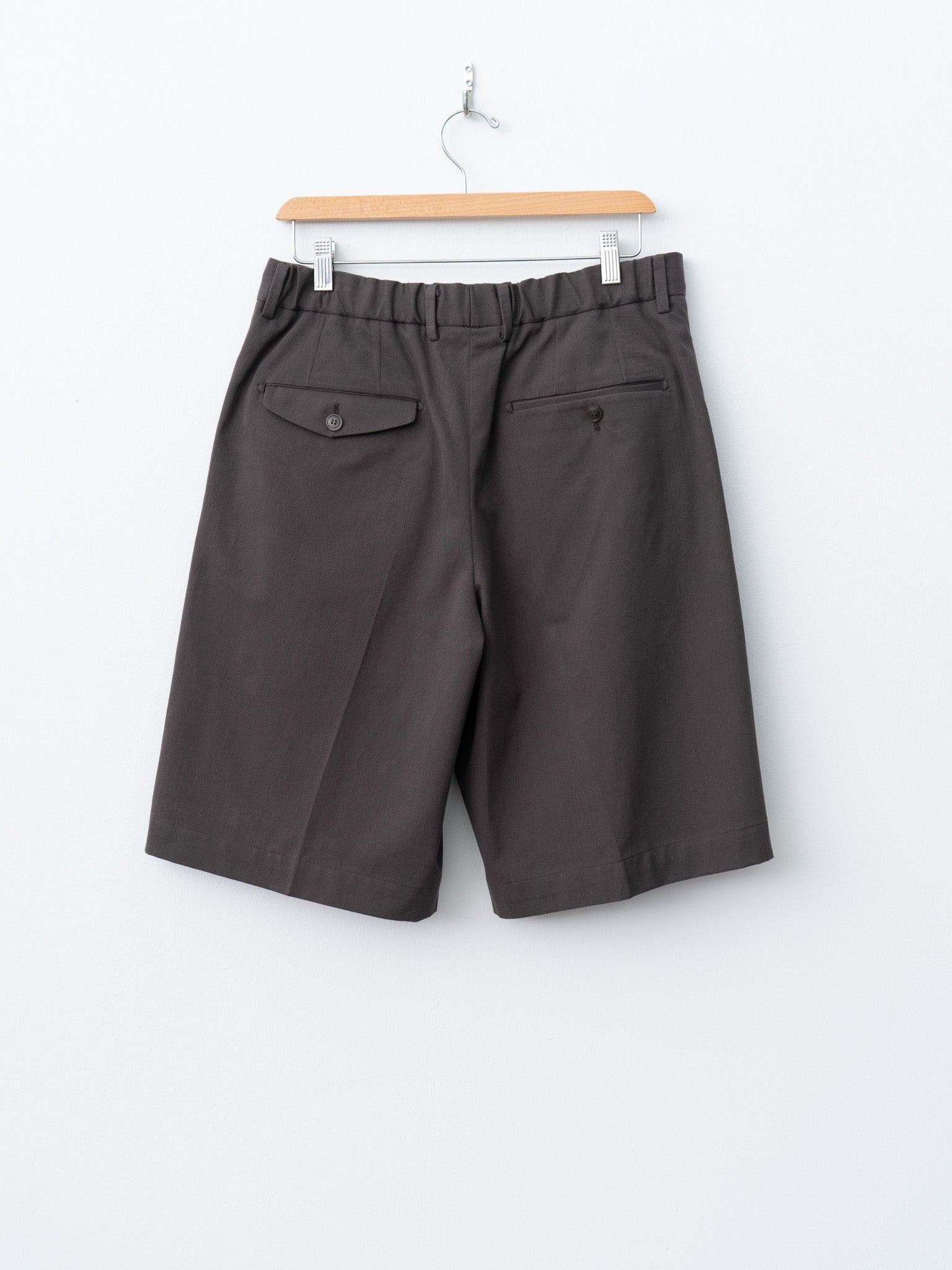 Double Pleated Shorts - Brown